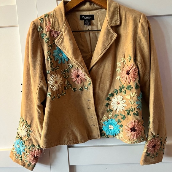 Embroidered Floral Tan Jacket - Picture 5 of 8